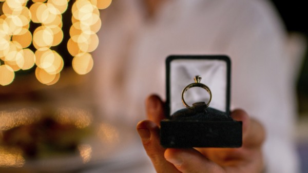 Кольцо для помолвки 