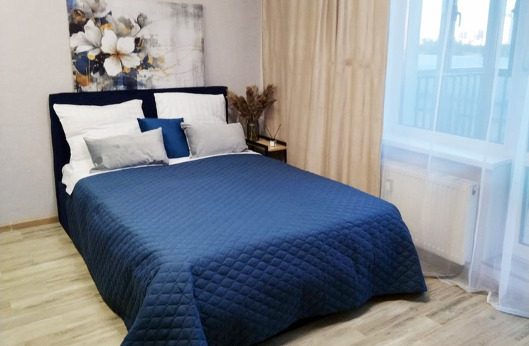 Двуспальная кровать