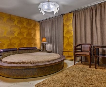 Кровать
