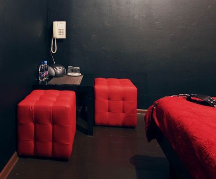 Полулюкс "Glory Hole"