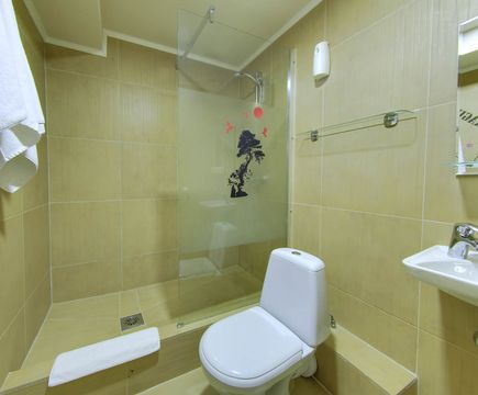 Полулюкс "Glory Hole"