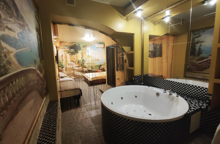 3‑х местный "Люкс с джакузи"