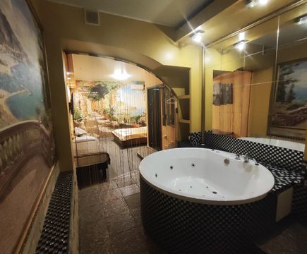 3‑х местный "Люкс с джакузи"