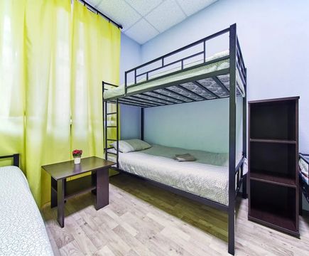 Двухэтажная кровать