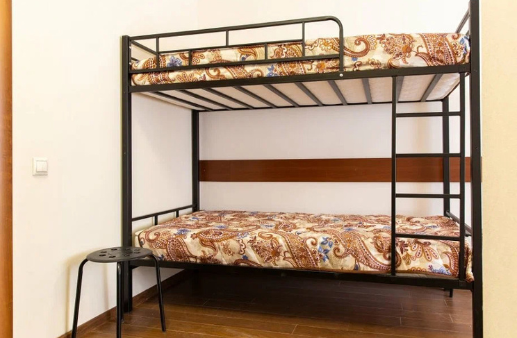 Двухэтажная кровать