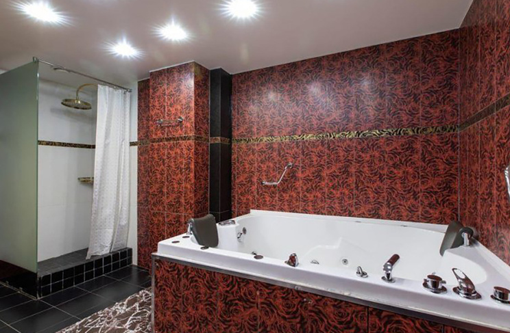 Отель «Гуэнос плаза»