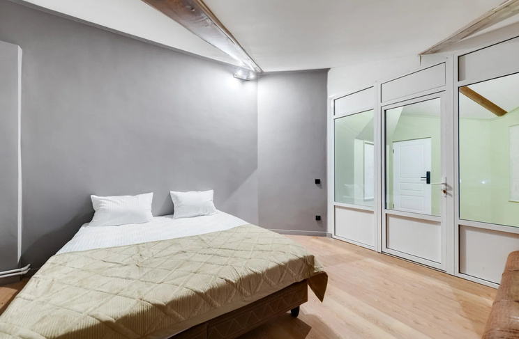 Двухместная кровать