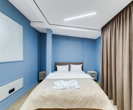 Двухместная кровать