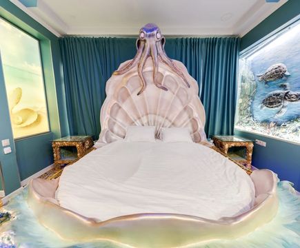 Двухместная кровать