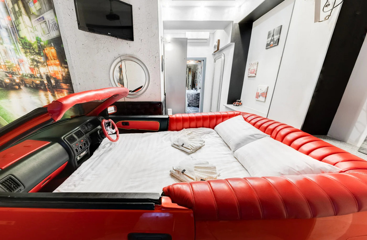 Двухместная кровать