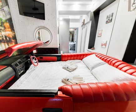 Двухместная кровать