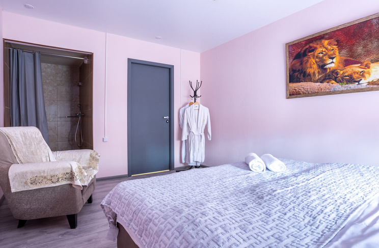 Розовый номер