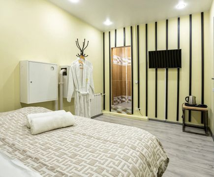 Полосатый номер без окна