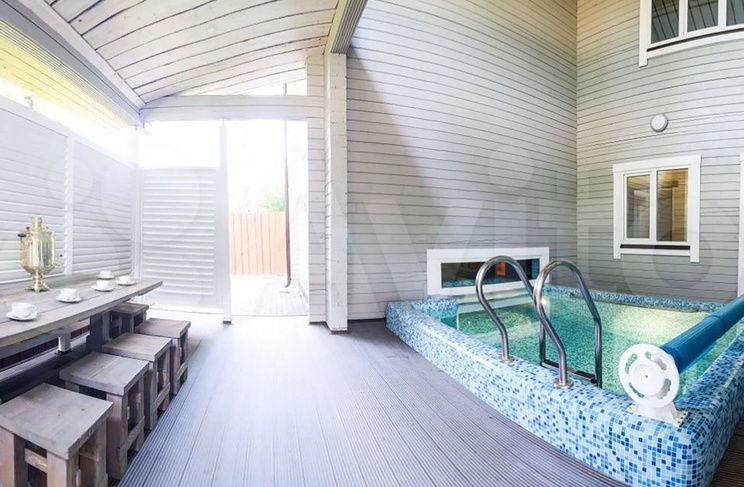 Средний коттедж