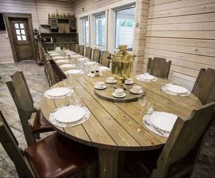 Большой коттедж