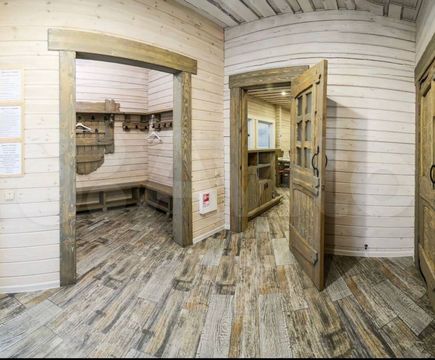 Большой коттедж