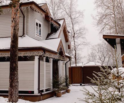 Большой коттедж