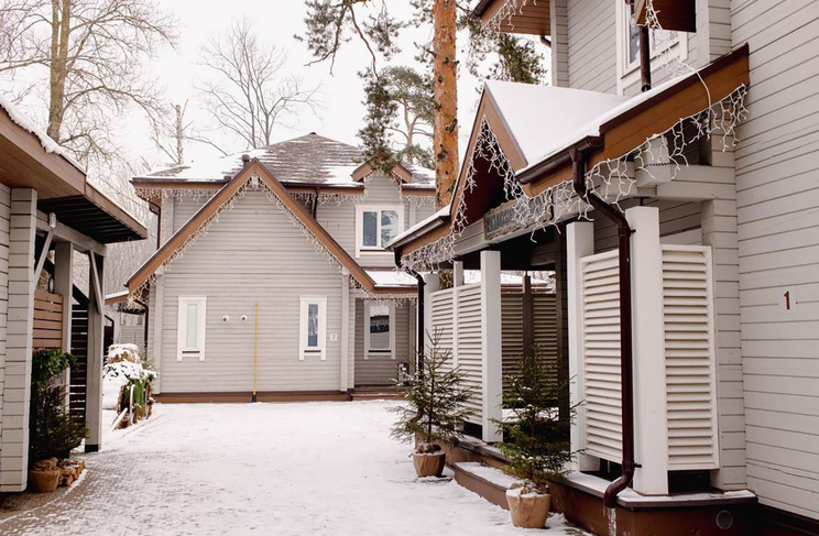 Большой коттедж