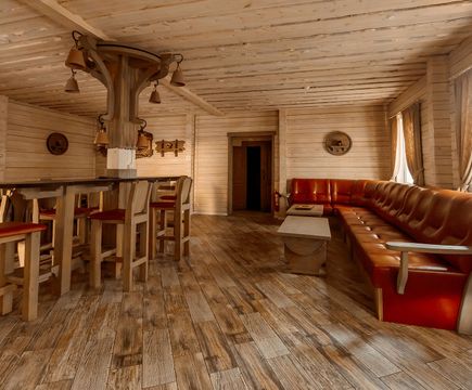 Большой коттедж