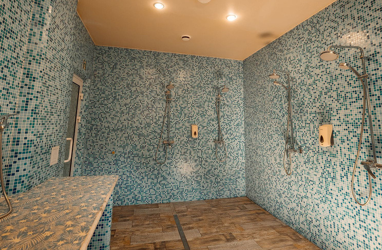 Большой коттедж