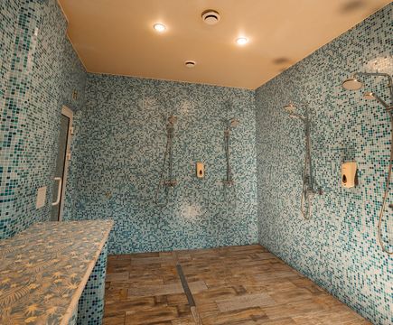 Большой коттедж