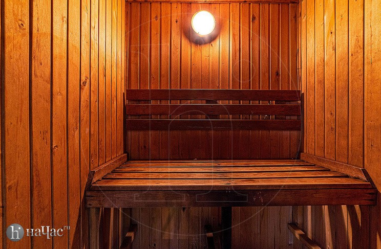 Less на Энгельса, 147