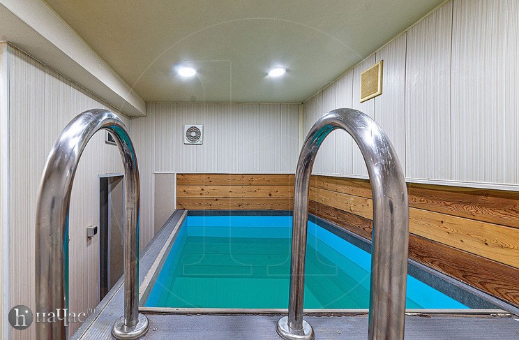 Less на Энгельса, 147