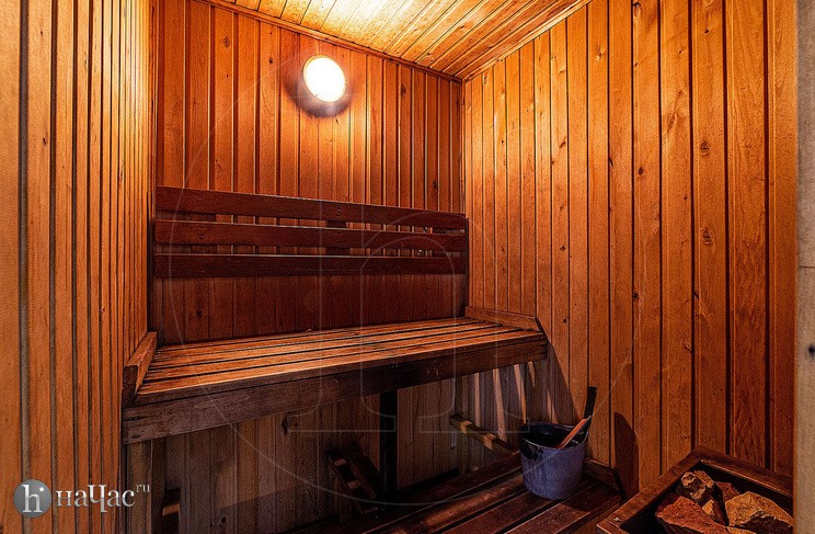 Less на Энгельса, 147