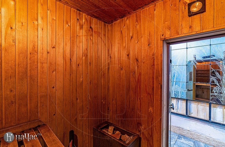 Less на Энгельса, 147