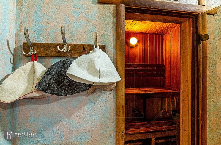 Less на Энгельса, 147